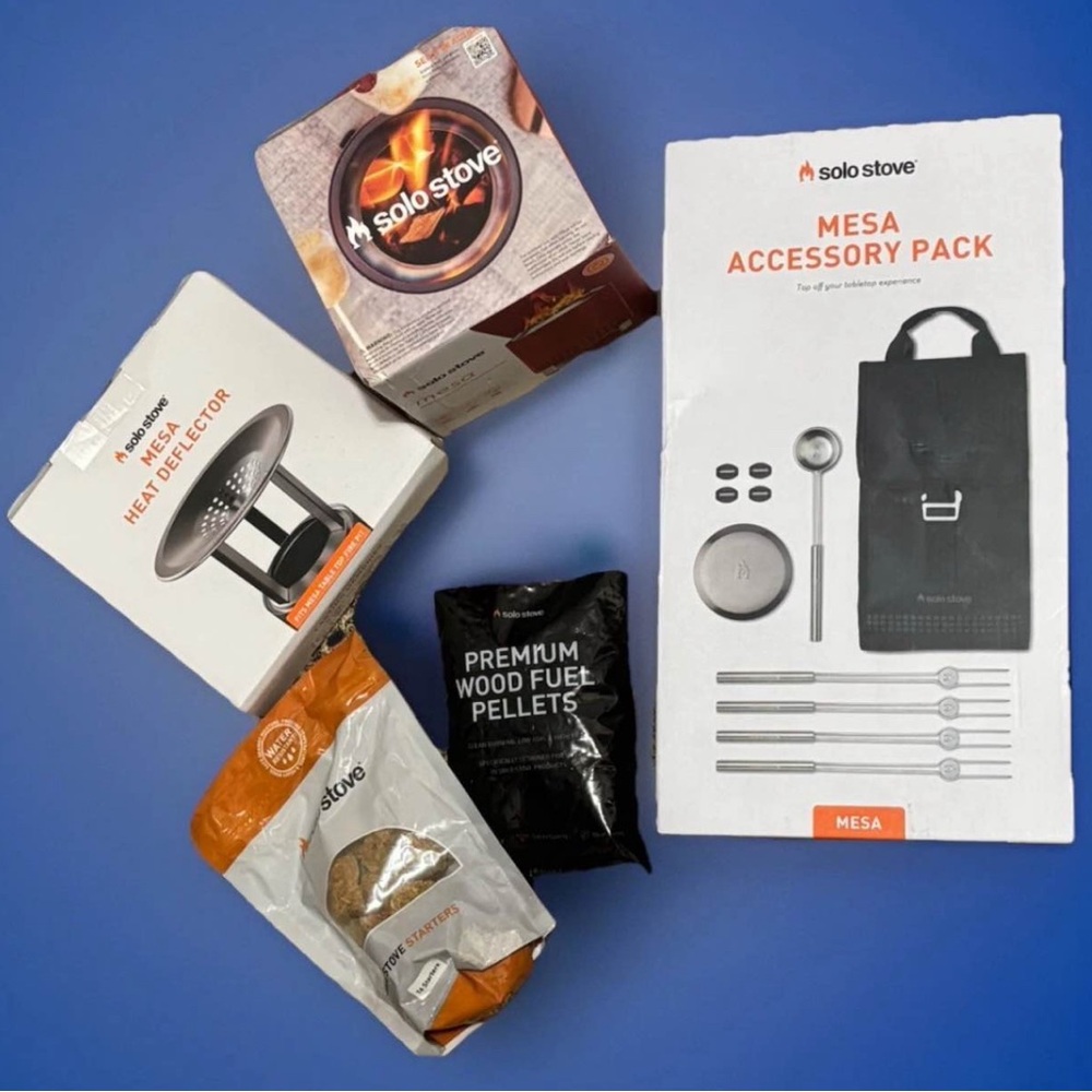 Red Solo Stove Mesa Fire Pit +Accessory Pack + Heat Deflector + wood pellets NEW